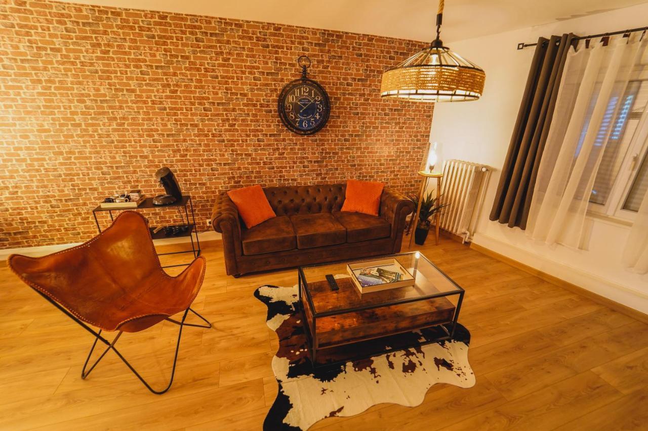 The Vintage Apartment Au Coeur De La Ville De Rimbaud Шарлевиль-Мезьер Экстерьер фото